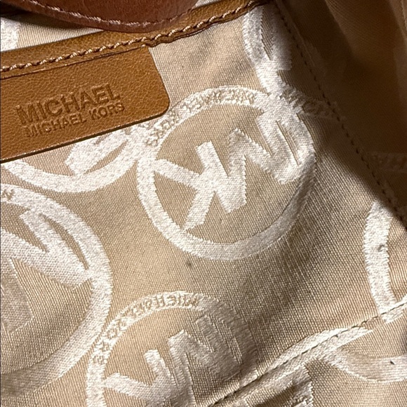 Michael Kors Leather Shoulder Bag - Picture 13 of 16